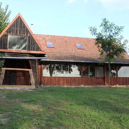 Natuurcamp Tisza To * Tiszafüred